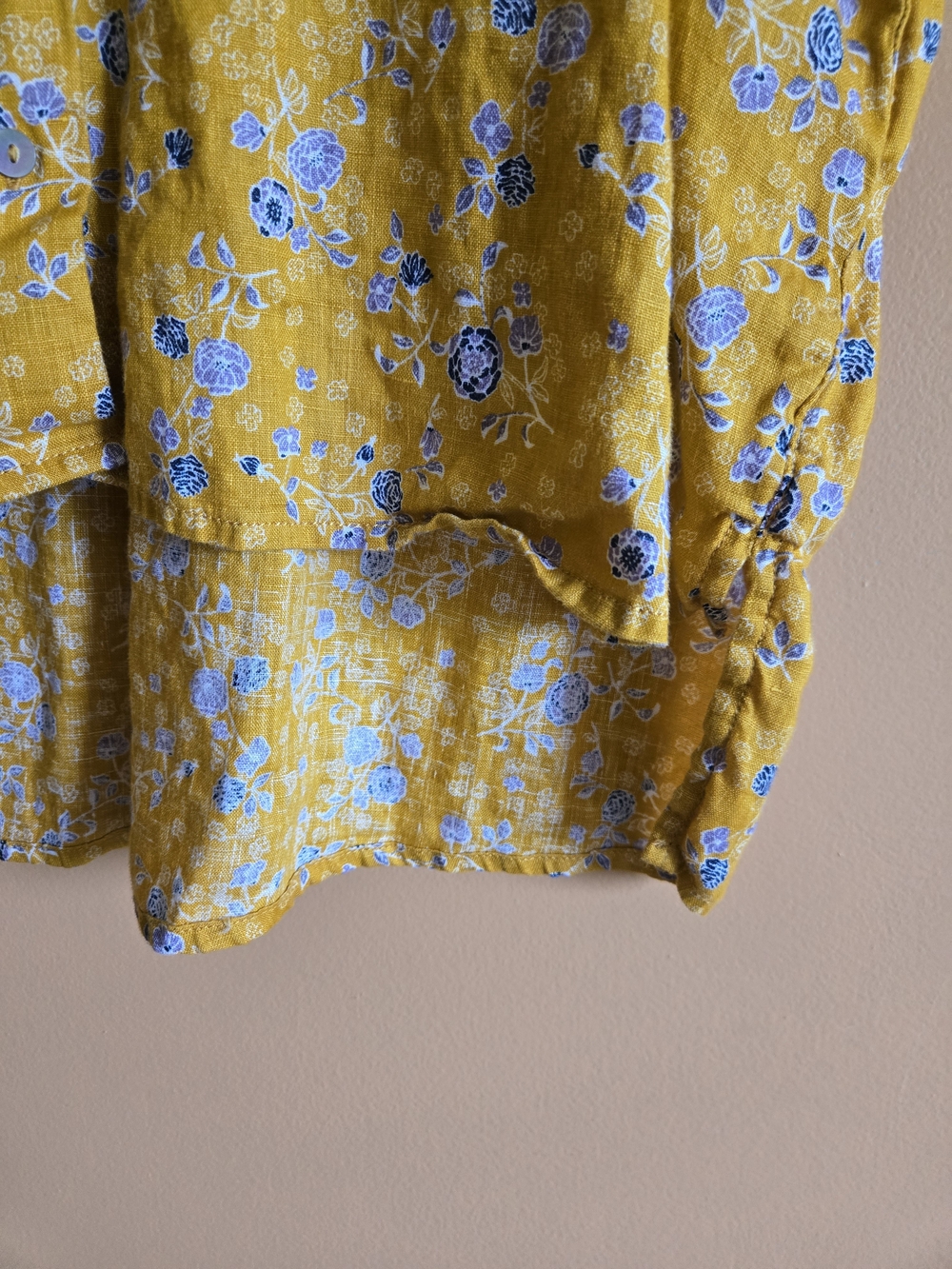 Rachel Zoe 100% Linen Button Down Floral Top - Picture 4 of 4